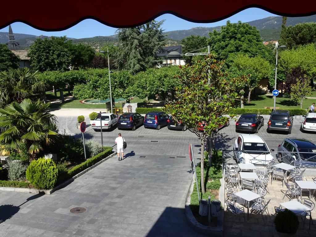 Hostal Gonzalez Guadarrama Exteriör bild