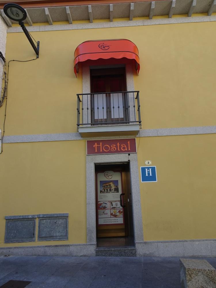 Hostal Gonzalez Guadarrama Exteriör bild